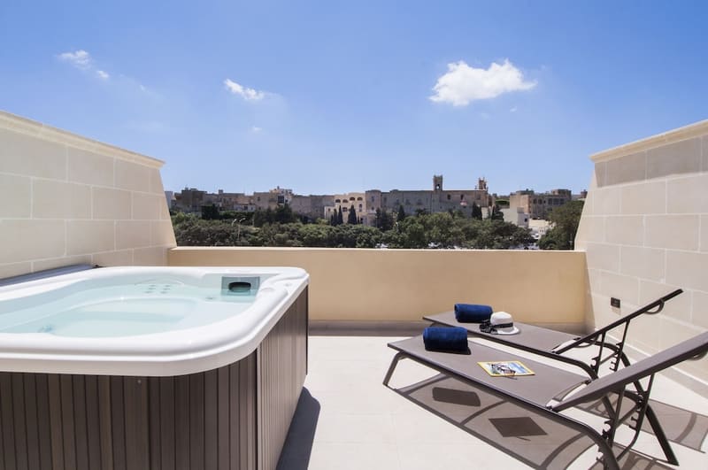 Private hot tub at The Duke Boutique Hotel, Victoria