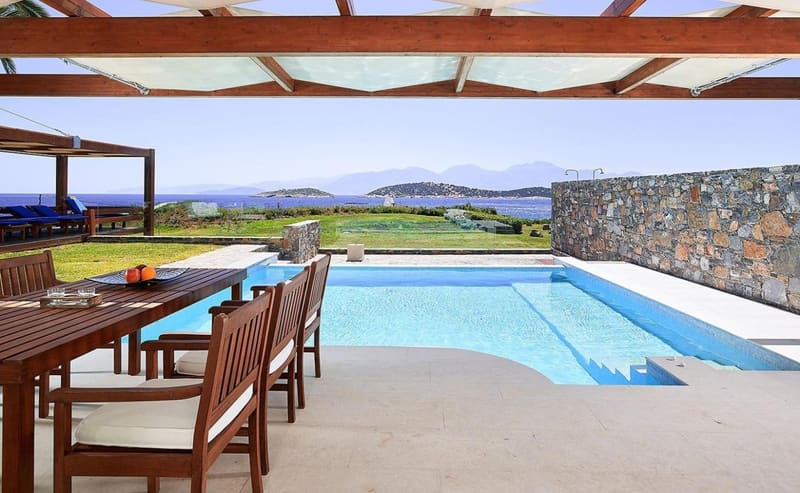 Private hot tub at St. Nicolas Bay Resort Hotel & Villas, Agios Nikolaos — photo 5