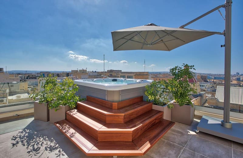 Private hot tub at Palazzo Rosaria Boutique Hotel, Valletta — photo 4