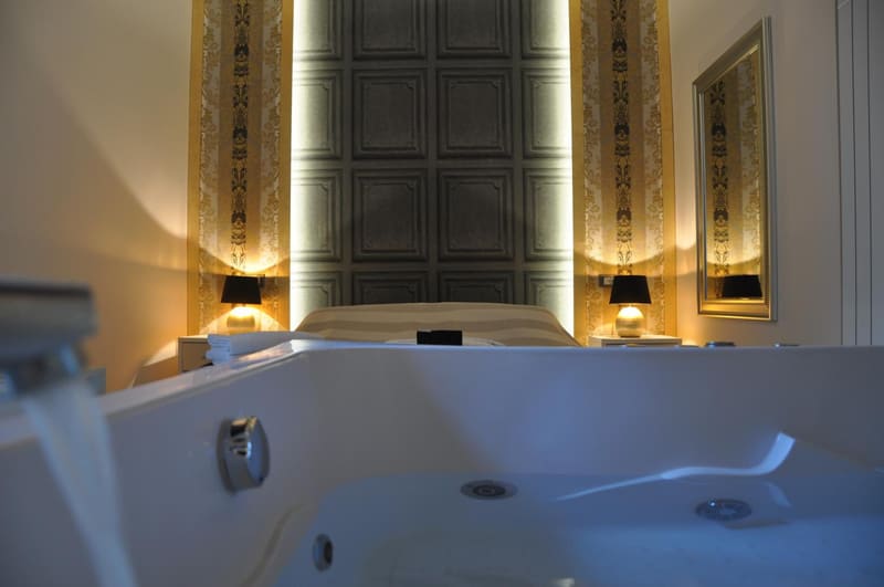 Private hot tub at Navona Nice Room, Rome, photo 6