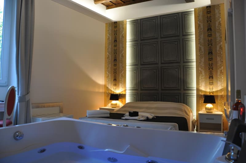 Private hot tub at Navona Nice Room, Rome, photo 3