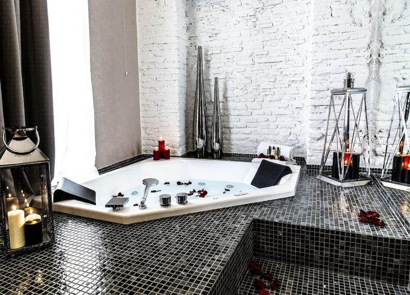 Private jacuzzi at Dharma Style Hotel & Spa, Rome, photo 3