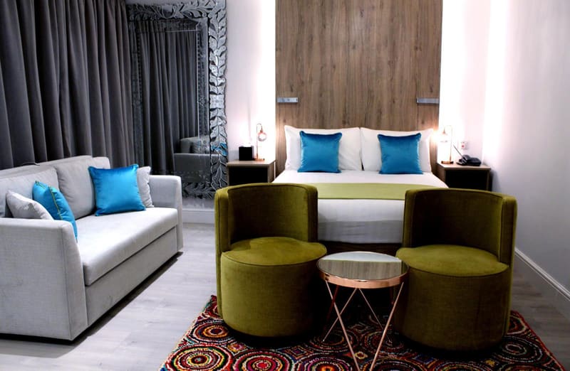 Private jacuzzi at 1 Craven Hill Gardens, London, photo 6