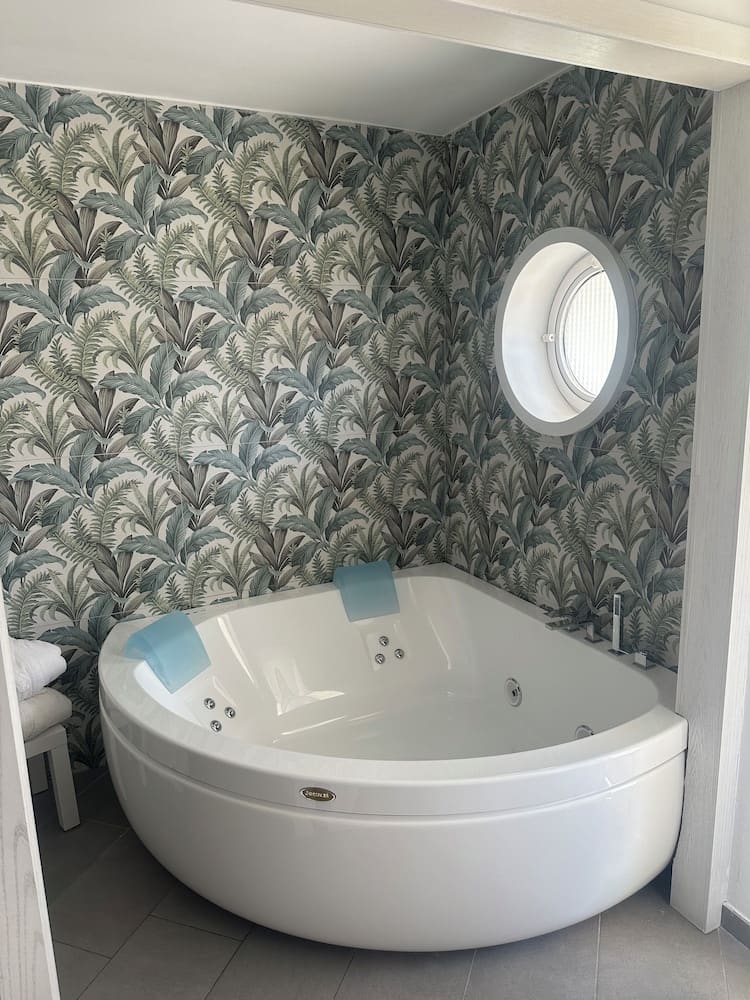 Private hot tub at Hotel Tasso Suites & Spa, Sorrento