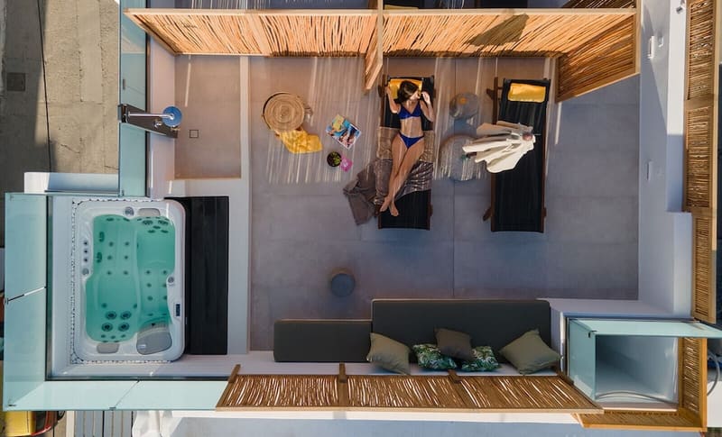 Private hot tub at Makava Suites Naxos, Naxos — photo 3