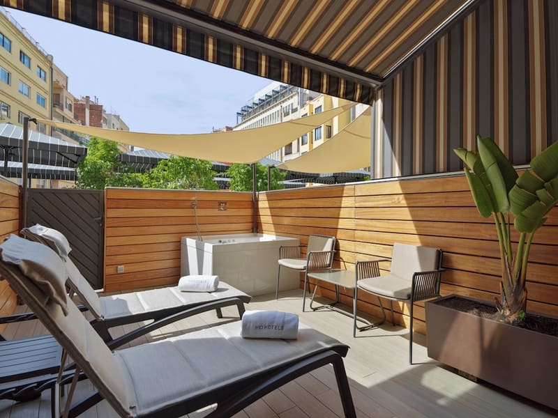 Private hot tub at H10 Metropolitan, Barcelona