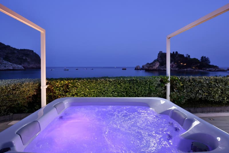 Private hot tub at La Plage Resort, Taormina