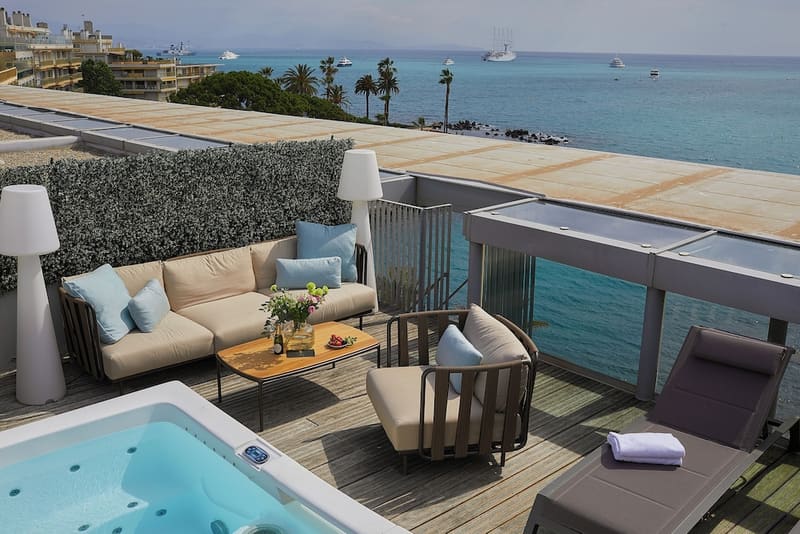 Private hot tub at Royal Antibes, Antibes — photo 2