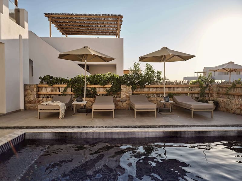 Private hot tub at Sea Breeze Santorini Beach Resort, Curio Collection Hilton, Santorini, photo 5
