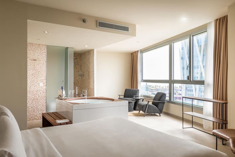 Private hot tub at Hotel SB Diagonal Zero 4 Sup, Barcelona — photo 5