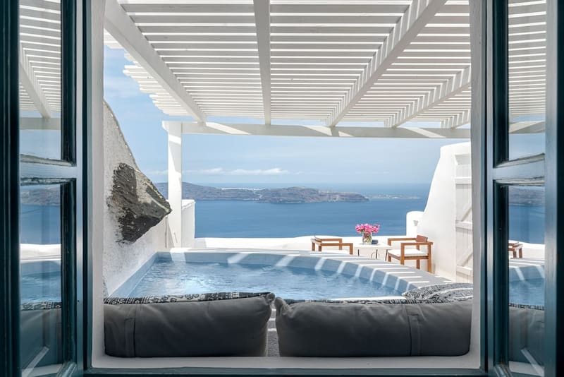 Private hot tub at Afroessa Hotel by Caldera Houses, Santorini — photo 4