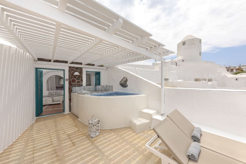 Private hot tub at Afroessa Hotel by Caldera Houses, Santorini — photo 3