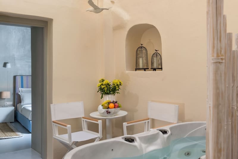 Private plunge pool at Mythical Blue Luxury Suites, Santorini — photo 2