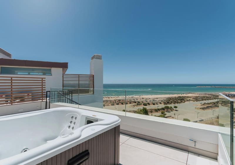 Private hot tub at Dom Pedro Residences, Vilamoura — photo 2