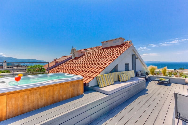 Private hot tub at Bel Residence, Split