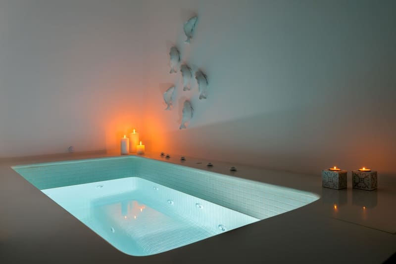 Private hot tub at Emerald Collection Suites, Santorini — photo 2