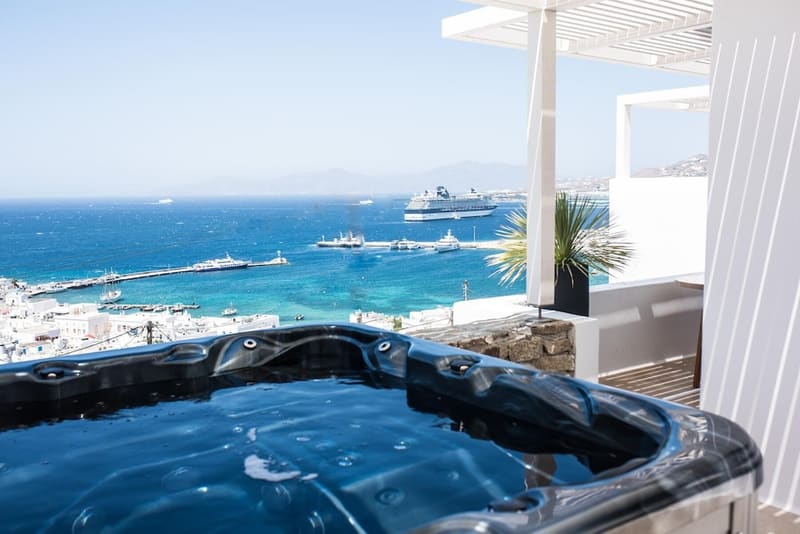 Private hot tub at Numi Boutique Hotel Mykonos, Mykonos — photo 3