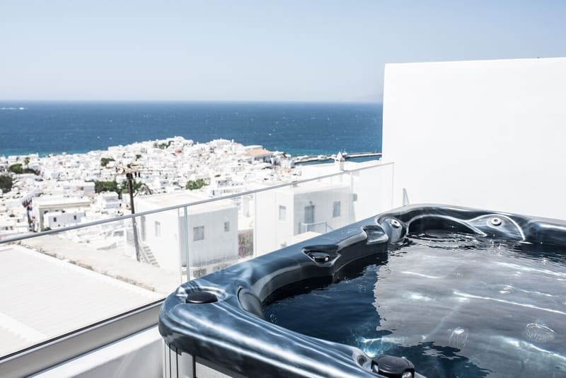 Private hot tub at Numi Boutique Hotel Mykonos, Mykonos — photo 2