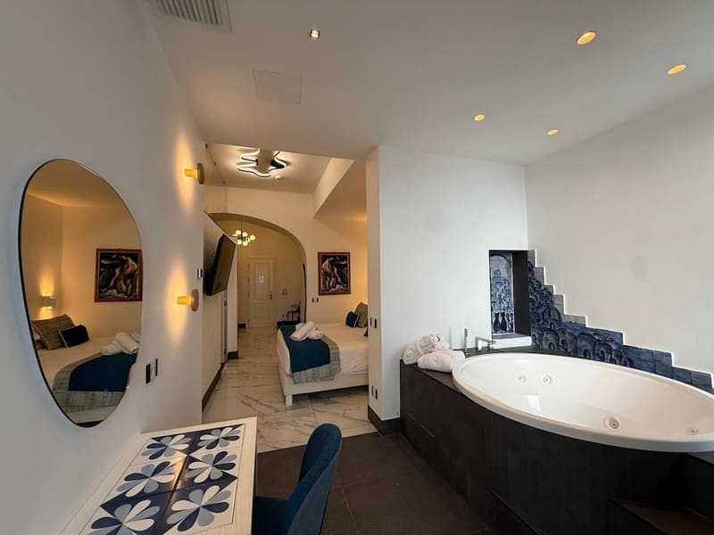 Private hot tub at Positano Art Hotel Pasitea, Positano
