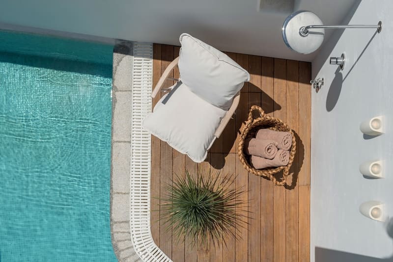 Private hot tub at Virtu Suites, Naxos — photo 5