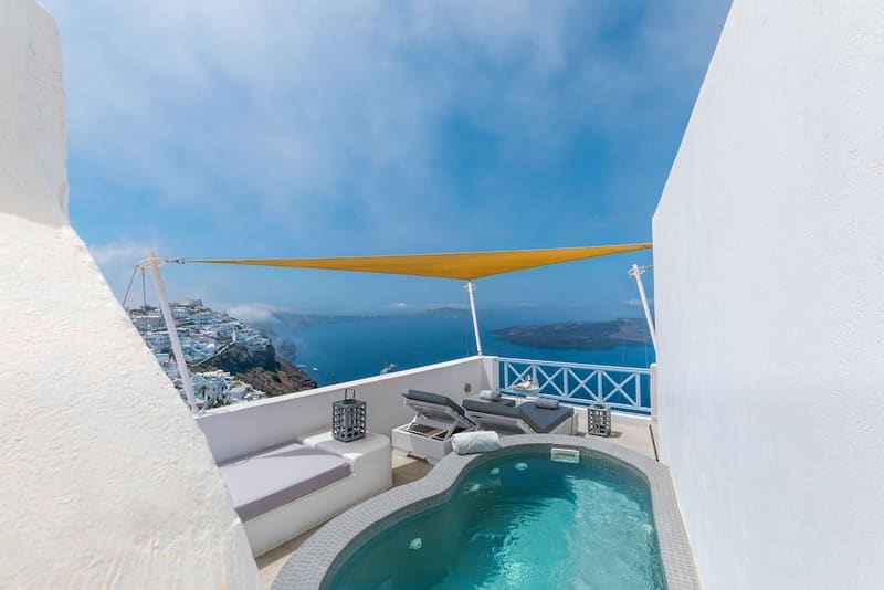 Private jacuzzi at Blue Dolphins Apartments & Suites, Santorini