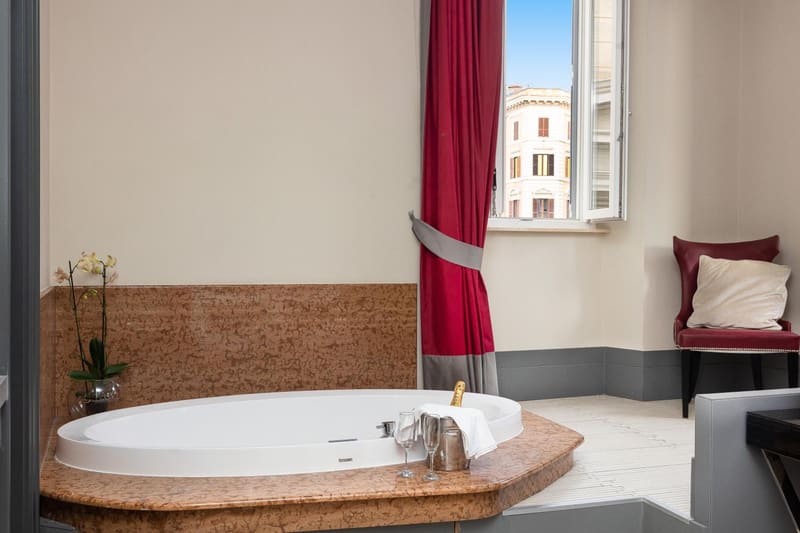Private hot tub at Hotel Castellino Roma, Rome, photo 4