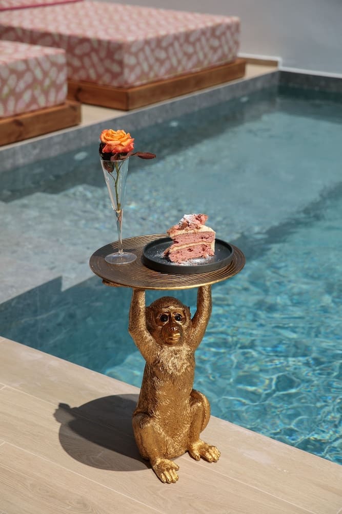 Private hot tub at Iphimedeia Apartments & Suites, Naxos, photo 3