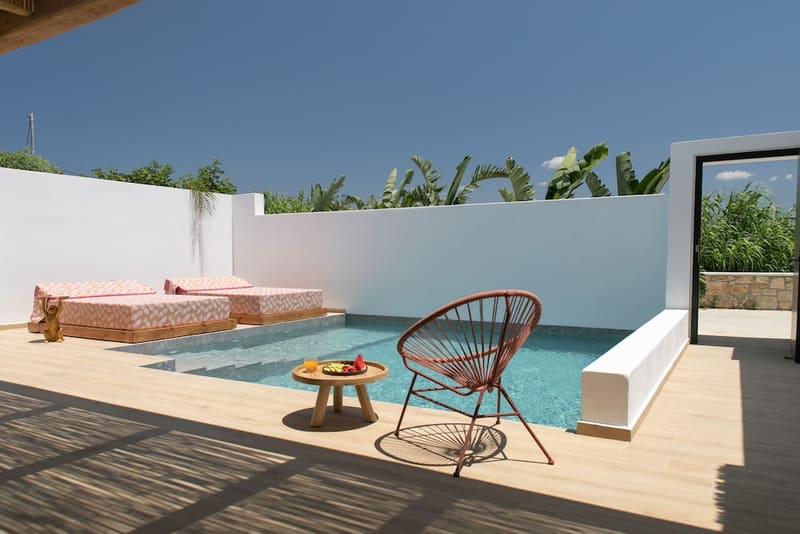 Private hot tub at Iphimedeia Apartments & Suites, Naxos — photo 2