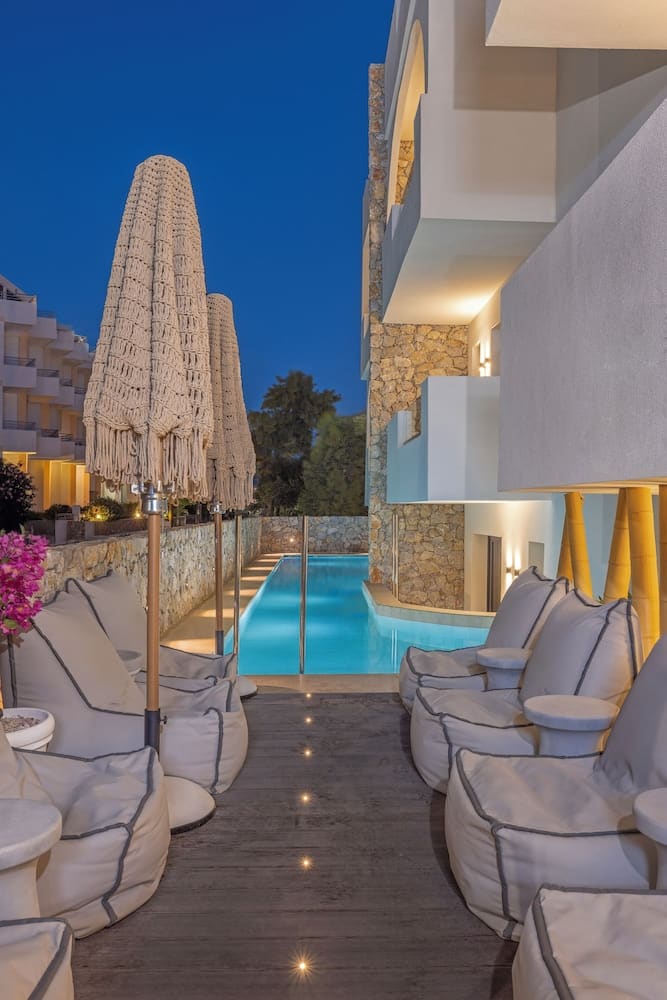 Private hot tub at Cabana White Boutique Hotel, Kos, photo 2