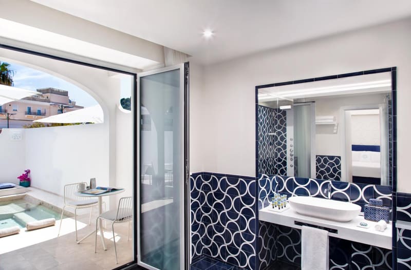 Private hot tub at Pazziella, a Luxury Collection Hotel, Capri, Capri — photo 6