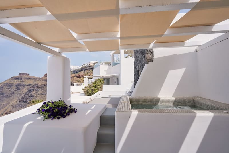 Private hot tub at Agali Houses, Santorini — photo 3
