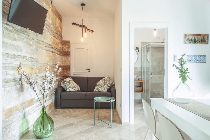 Hotels with a private in-room jacuzzi, hot tub or plunge pool in Ostuni