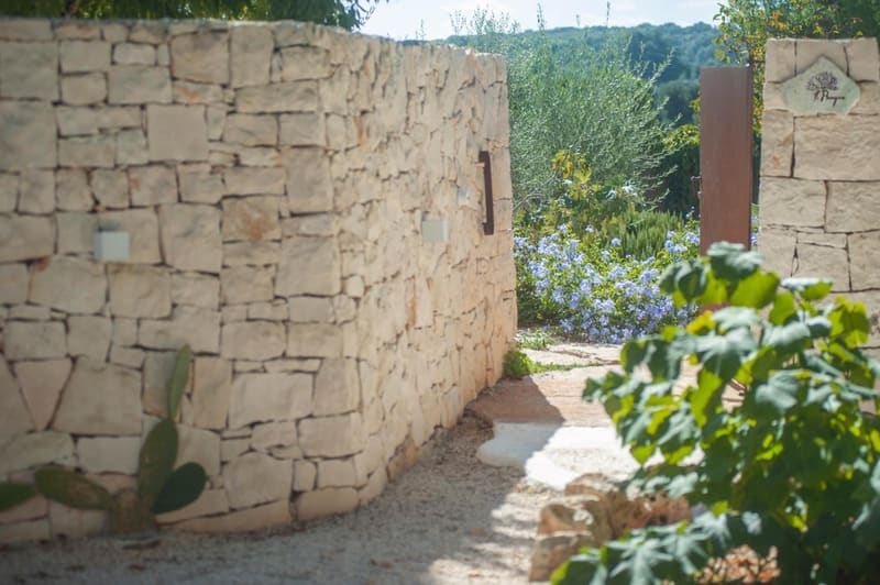 Private plunge pool at Dimora Il Mandorlo con jacuzzi riscaldata, Ostuni, photo 3