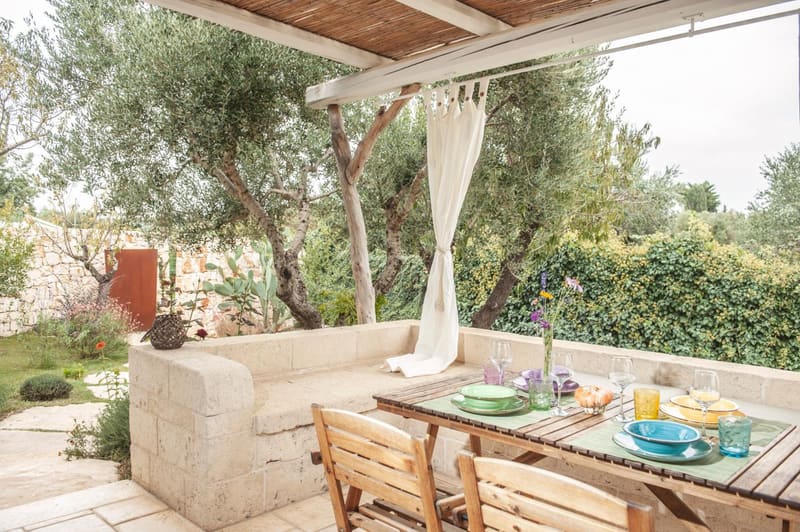 Private plunge pool at Dimora Il Mandorlo con jacuzzi riscaldata, Ostuni, photo 5