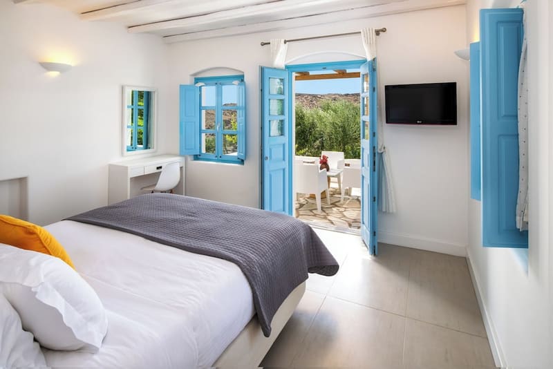 Private plunge pool at Anema Boutique Hotel & Villas Santorini, Santorini — photo 2
