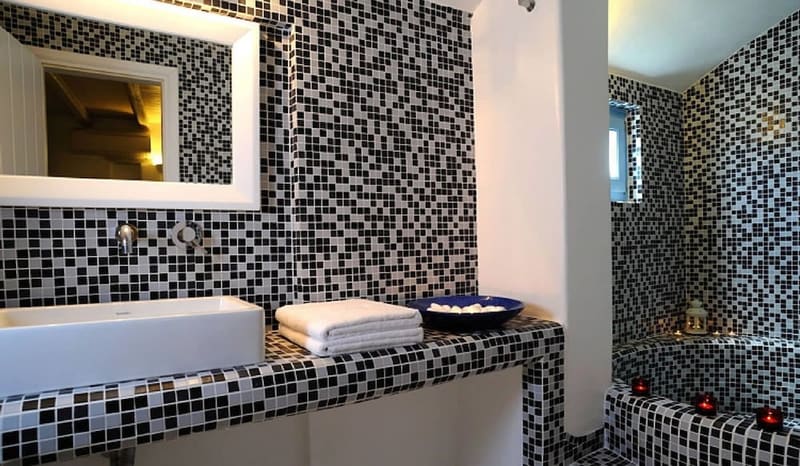 Private plunge pool at Anema Boutique Hotel & Villas Santorini, Santorini — photo 4