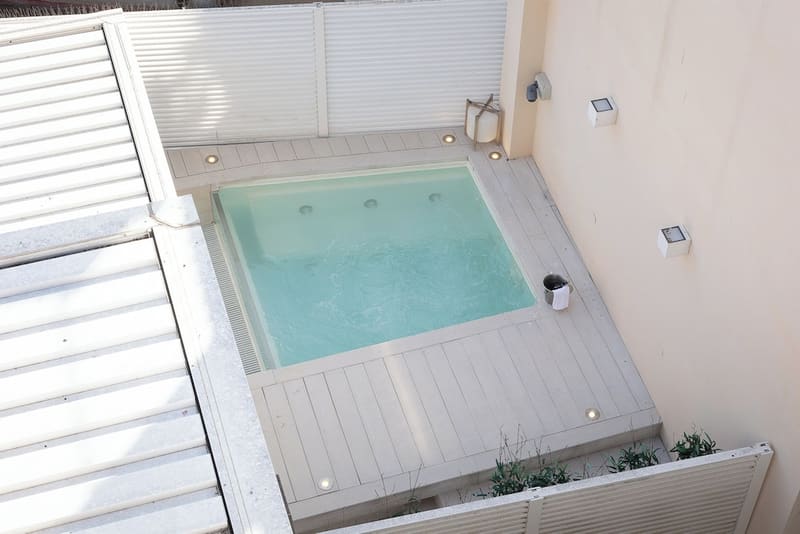 Private plunge pool at Amazing Piazza Venezia Suites, Rome, photo 6