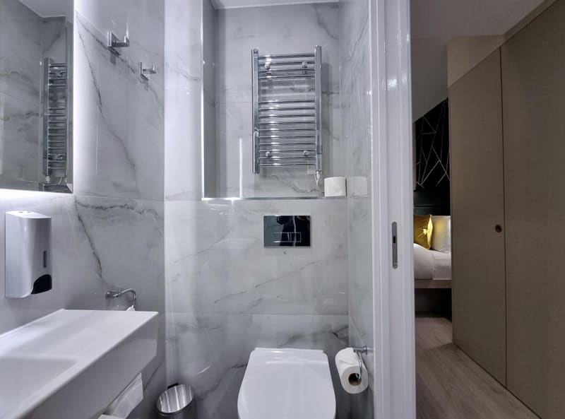 Private jacuzzi at NOX Chelsea, London, photo 5