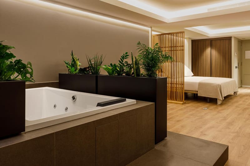 Private hot tub at Aparthotel Mariano Cubi Barcelona, Barcelona
