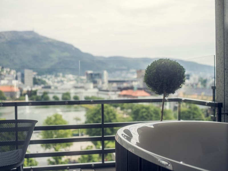 Hotels with a private in-room jacuzzi, hot tub or plunge pool in Bergen