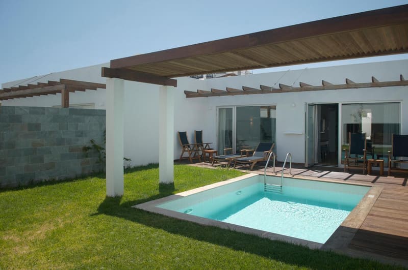 Private jacuzzi at Sunrise Pearl Hotel & Spa, Protaras — photo 3