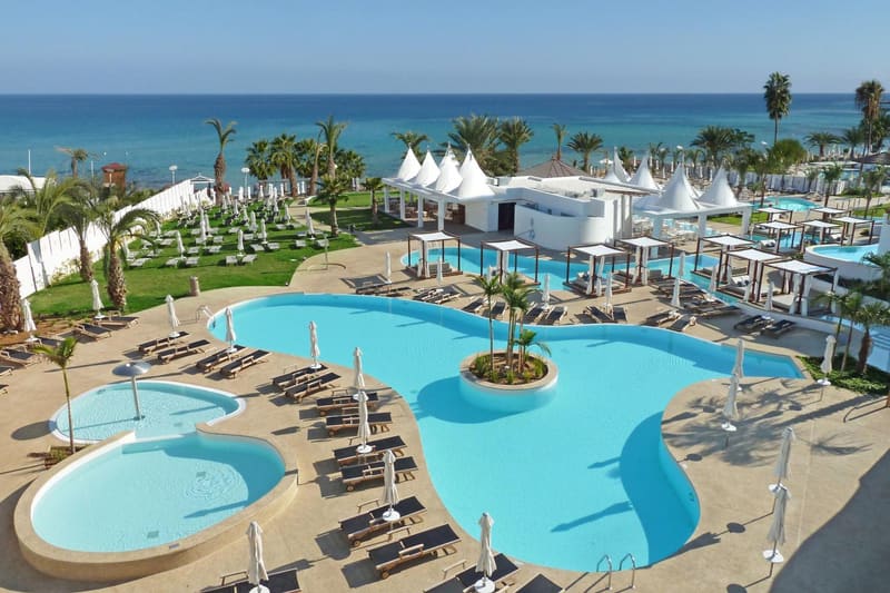 Private jacuzzi at Sunrise Pearl Hotel & Spa, Protaras, photo 5