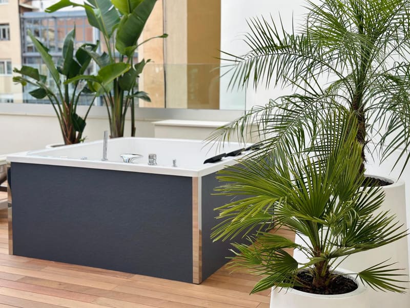 Private jacuzzi at Negresco Princess 4* Sup, Barcelona, photo 4