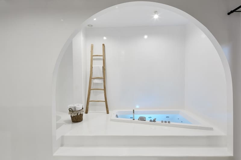Private hot tub at Arco Solium Suites, Milos, photo 4