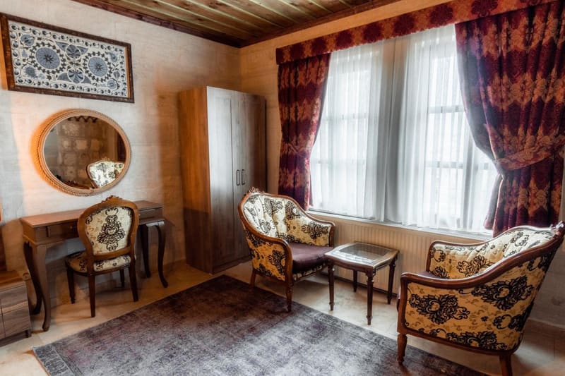Private hot tub at Amber Cave Suites, Goreme — photo 4