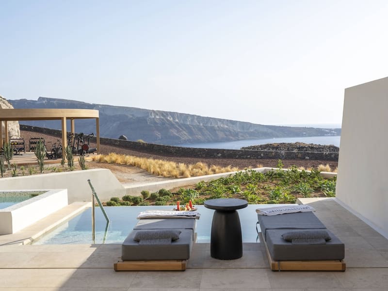 Private hot tub at Santo Mine Oia Suites, Santorini, photo 6
