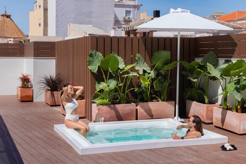 Private jacuzzi at Coeo Fresca Roof Garden Signature Apartments, Malaga — photo 3