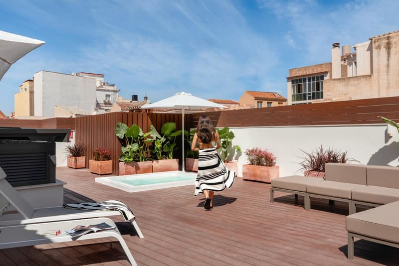 Private jacuzzi at Coeo Fresca Roof Garden Signature Apartments, Malaga — photo 4
