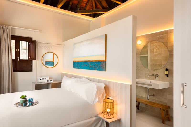 Private jacuzzi at Coeo Fresca Roof Garden Signature Apartments, Malaga, photo 6