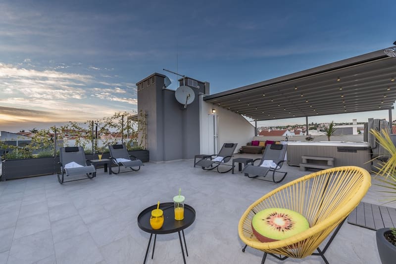 Private hot tub at Luxury Majpruz Suites, Zadar — photo 2